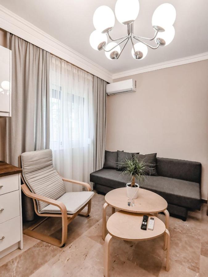 Tip Top Apartment Халкис Екстериор снимка