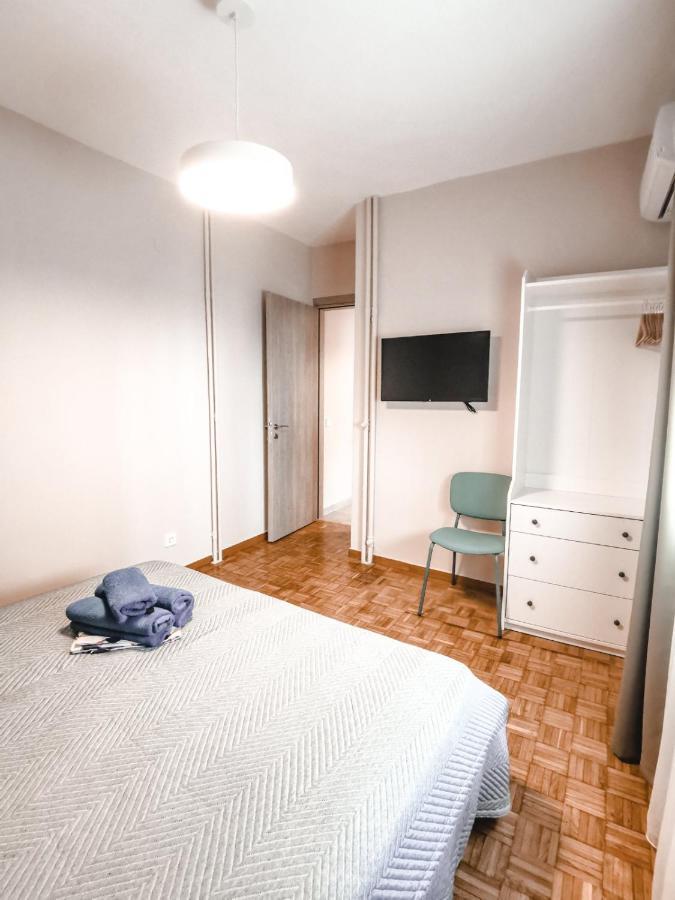 Tip Top Apartment Халкис Екстериор снимка