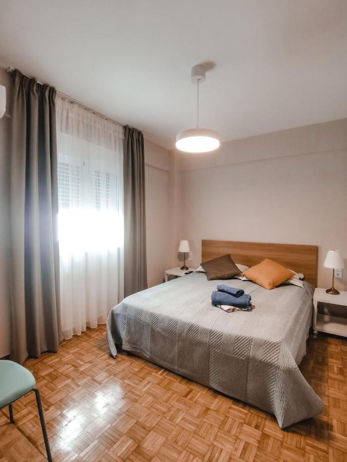 Tip Top Apartment Халкис Екстериор снимка