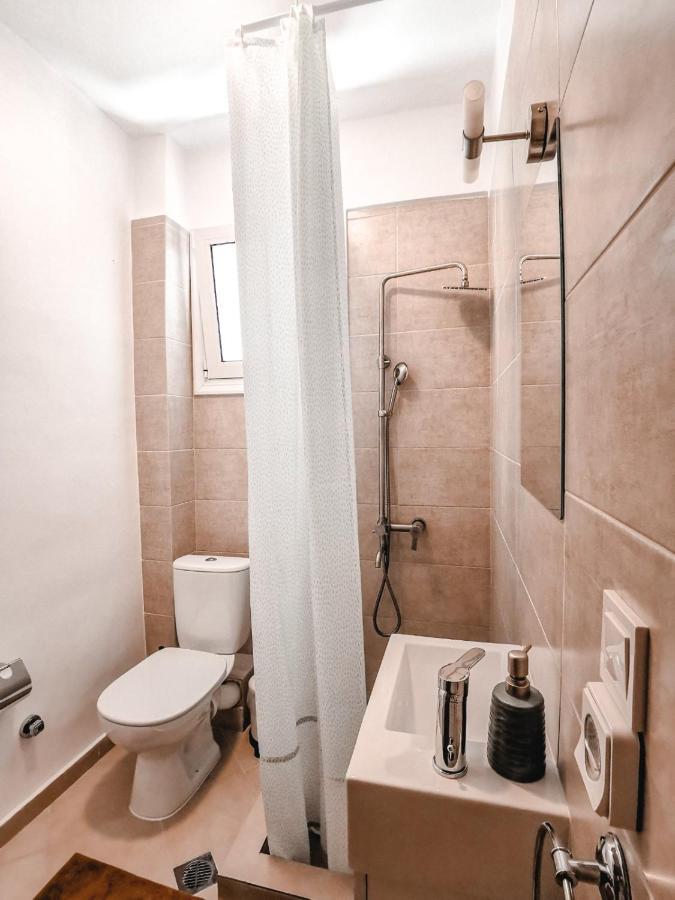 Tip Top Apartment Халкис Екстериор снимка
